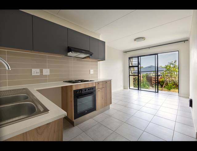 1 BEDROOM SECTIONAL TITLE TO LET IN GREENBAY ECO ESTATE